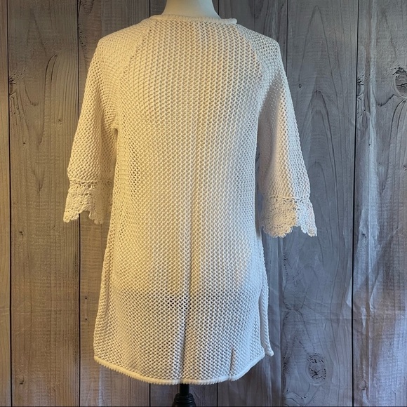 ✅HOST Pick✅ Gap Swimcover, S/M - Picture 3 of 9